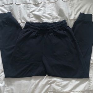 Nike sweatpants standard fit